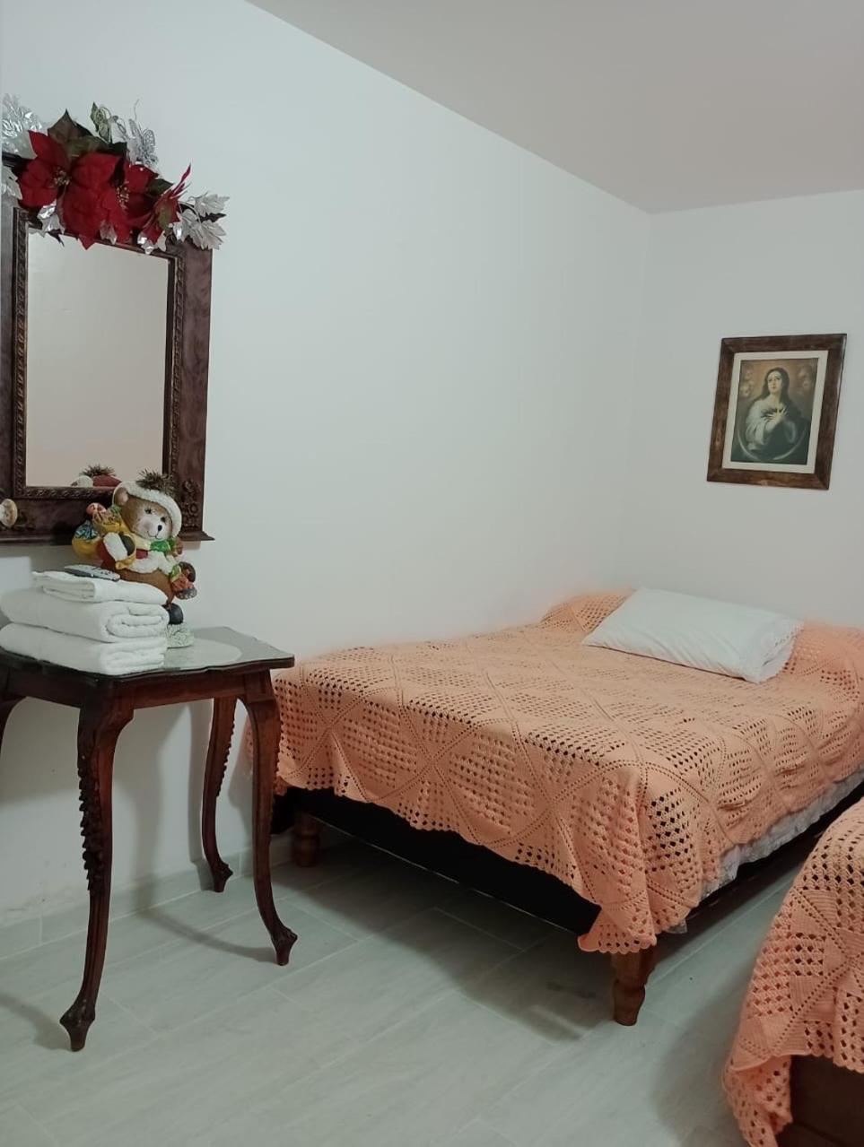 Hostal Famihotel Fundadores Jardín Zewnętrze zdjęcie