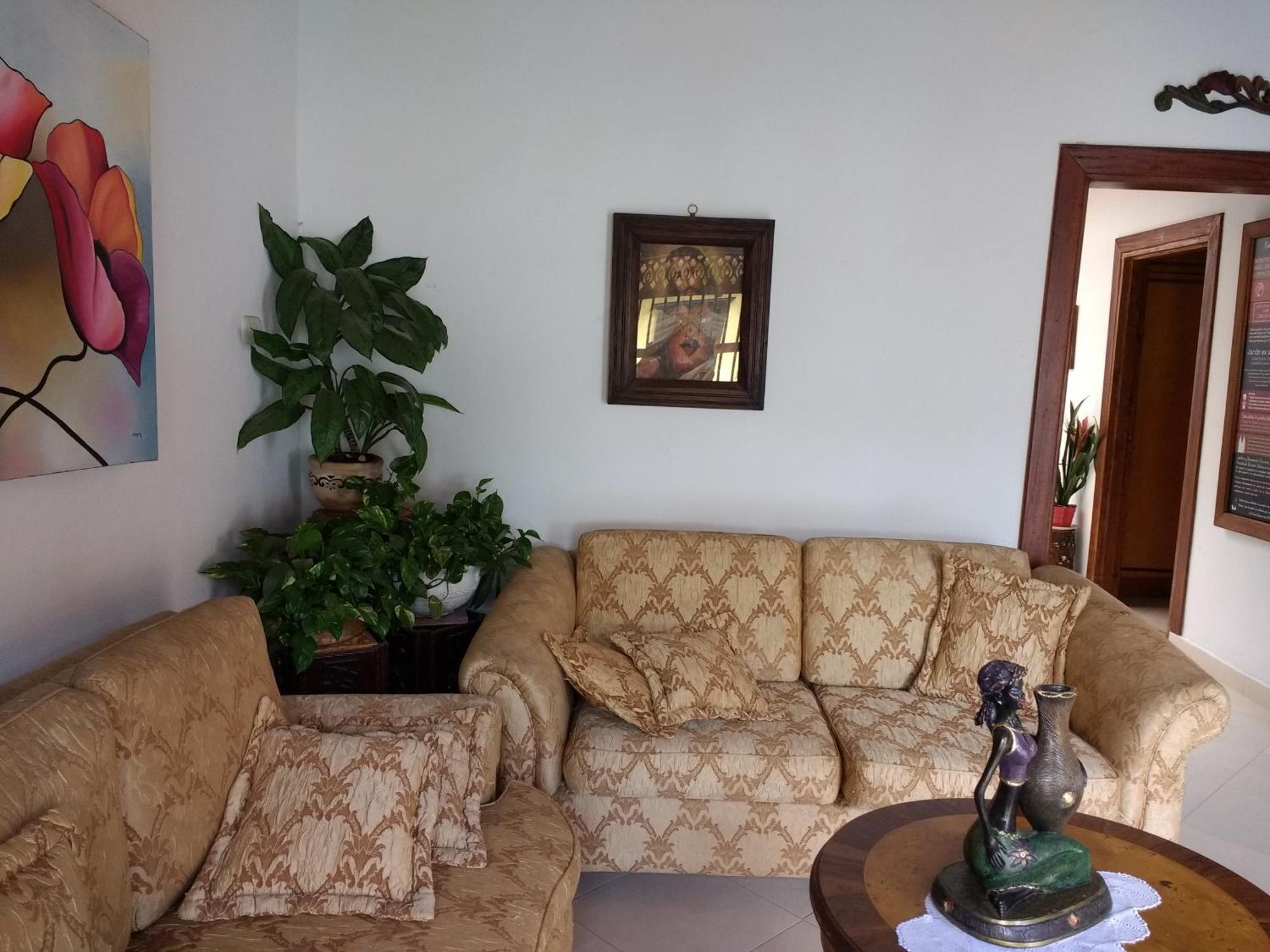 Hostal Famihotel Fundadores Jardín Zewnętrze zdjęcie