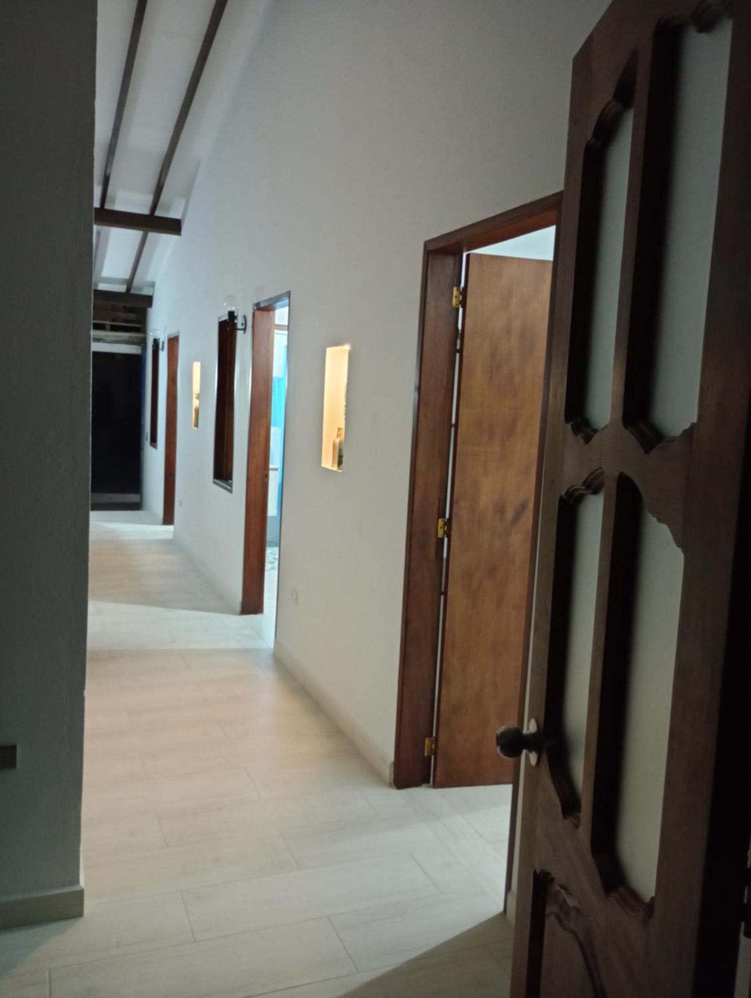 Hostal Famihotel Fundadores Jardín Zewnętrze zdjęcie